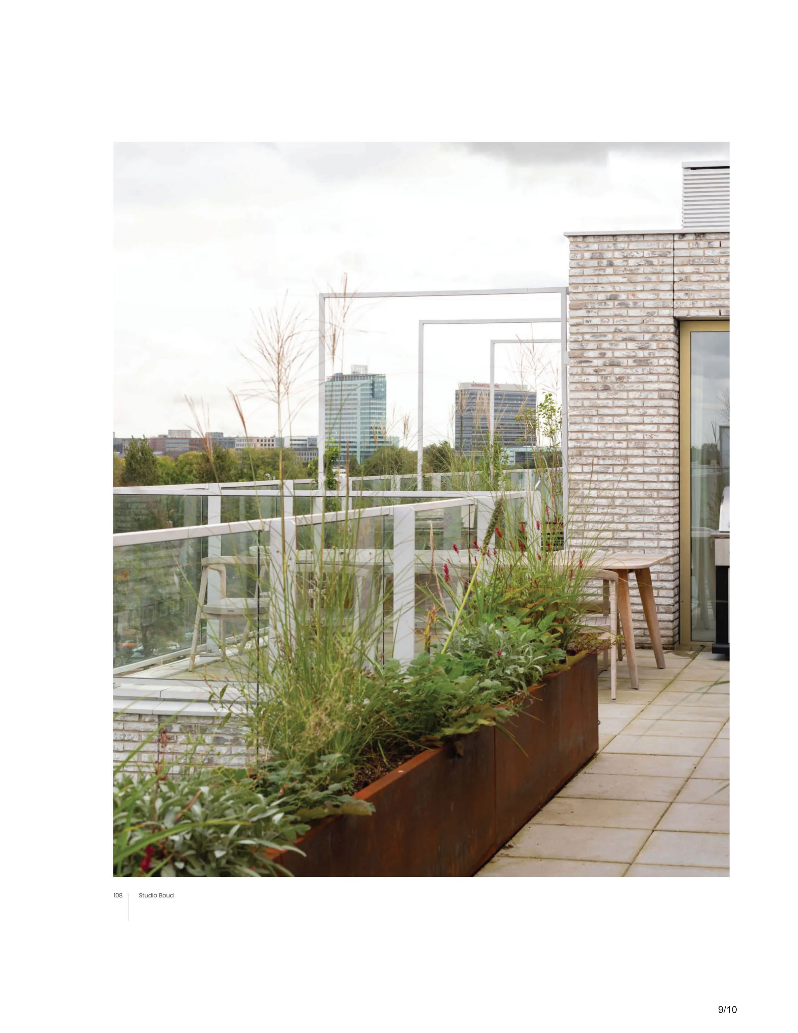 The Art of Living — Penthouse Amsterdam-Noord, pagina 9